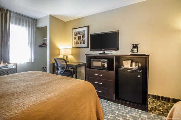 Quality Inn and Suites Decorah